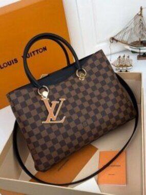 ?Louis Vuitton? Damier LV Riverside Tote